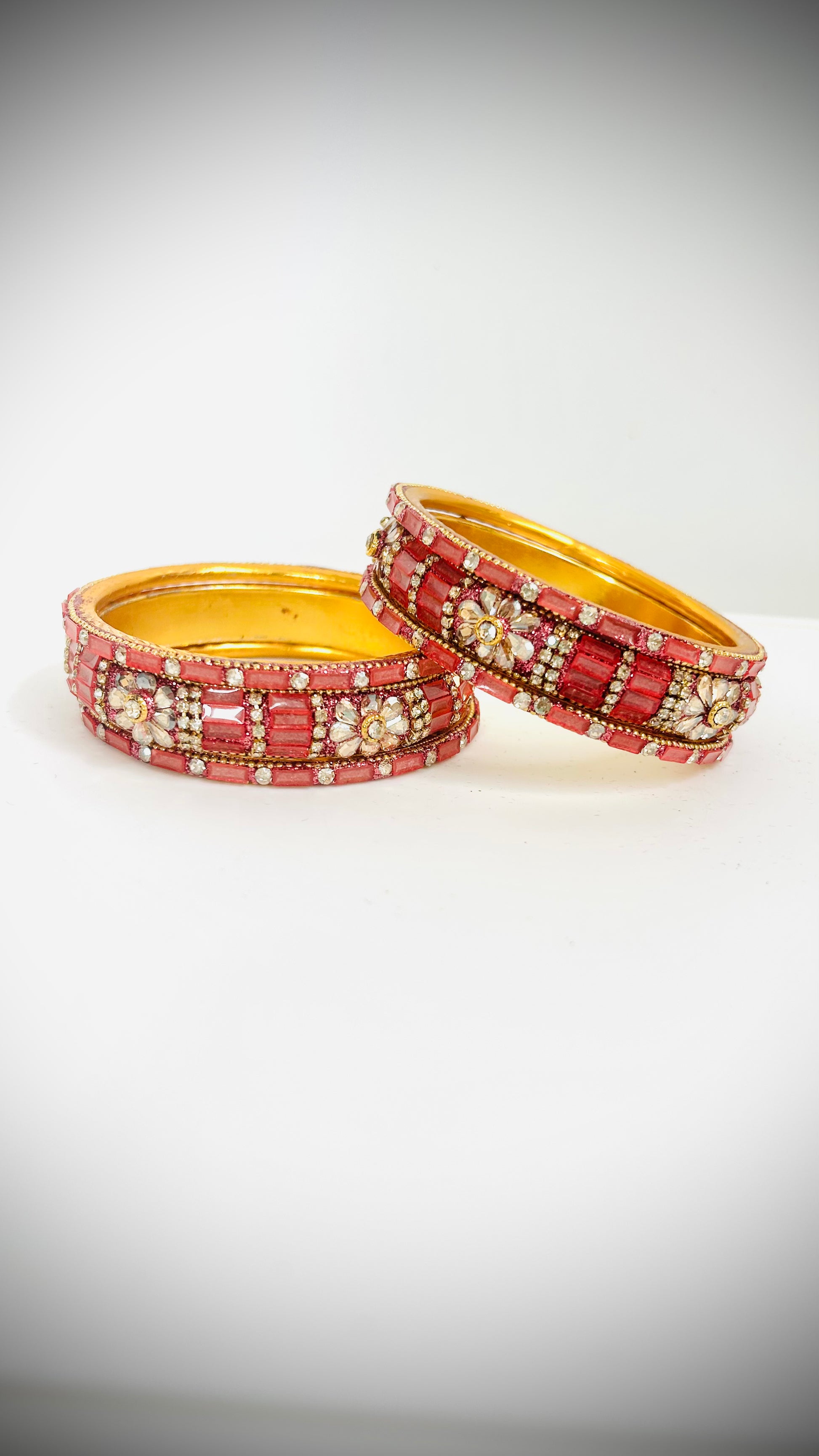 Set of 6 red-gold bangles