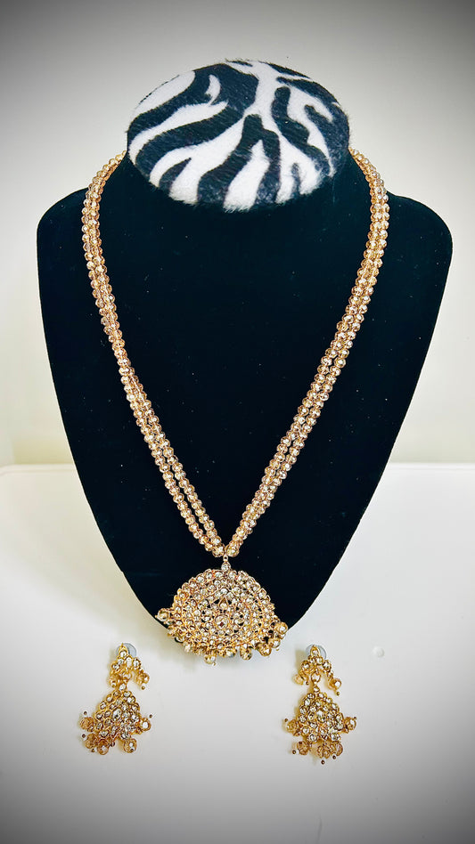 dusty-pink-beaded-necklace-set with earrings